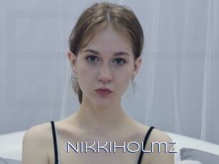NikkiHolmz