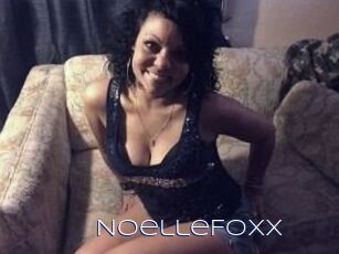Noelle_Foxx