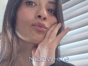 Niaawhite
