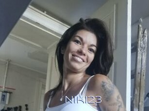 Niki23