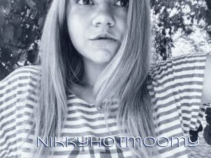 Nikkyhotmoomy
