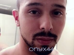 Onyx44