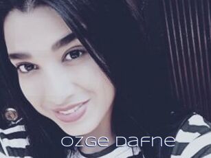 Ozge_Dafne