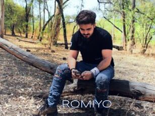 ROMIYO Blue Hot