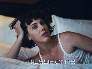 Riley_Horne