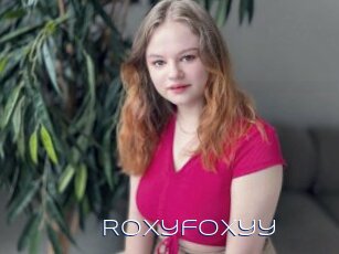 Roxyfoxyy