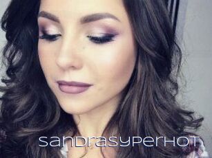 SandraSyperHot
