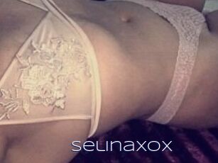 Selinaxox