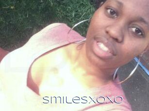 SmilesXOXO
