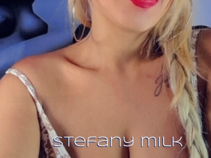 Stefany_milk