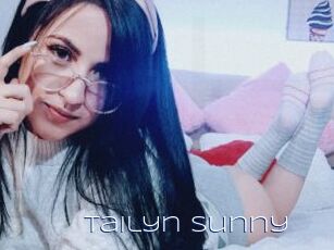 Tailyn_Sunny Blue Hot