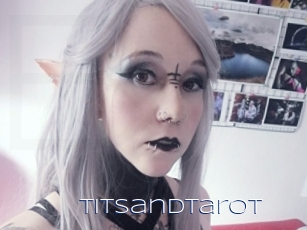Titsandtarot
