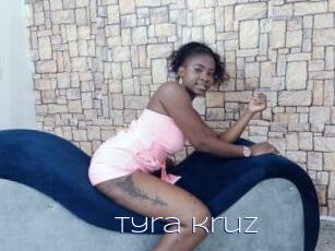tyra_kruz Blue Hot