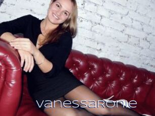 VanessaRonie