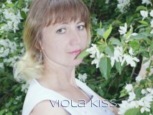 Viola_Kiss_