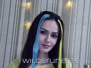 Wildbrunette