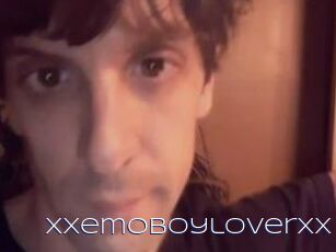 Xxemoboyloverxx